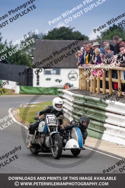 Vintage motorcycle club;eventdigitalimages;mallory park;mallory park trackday photographs;no limits trackdays;peter wileman photography;trackday digital images;trackday photos;vmcc festival 1000 bikes photographs